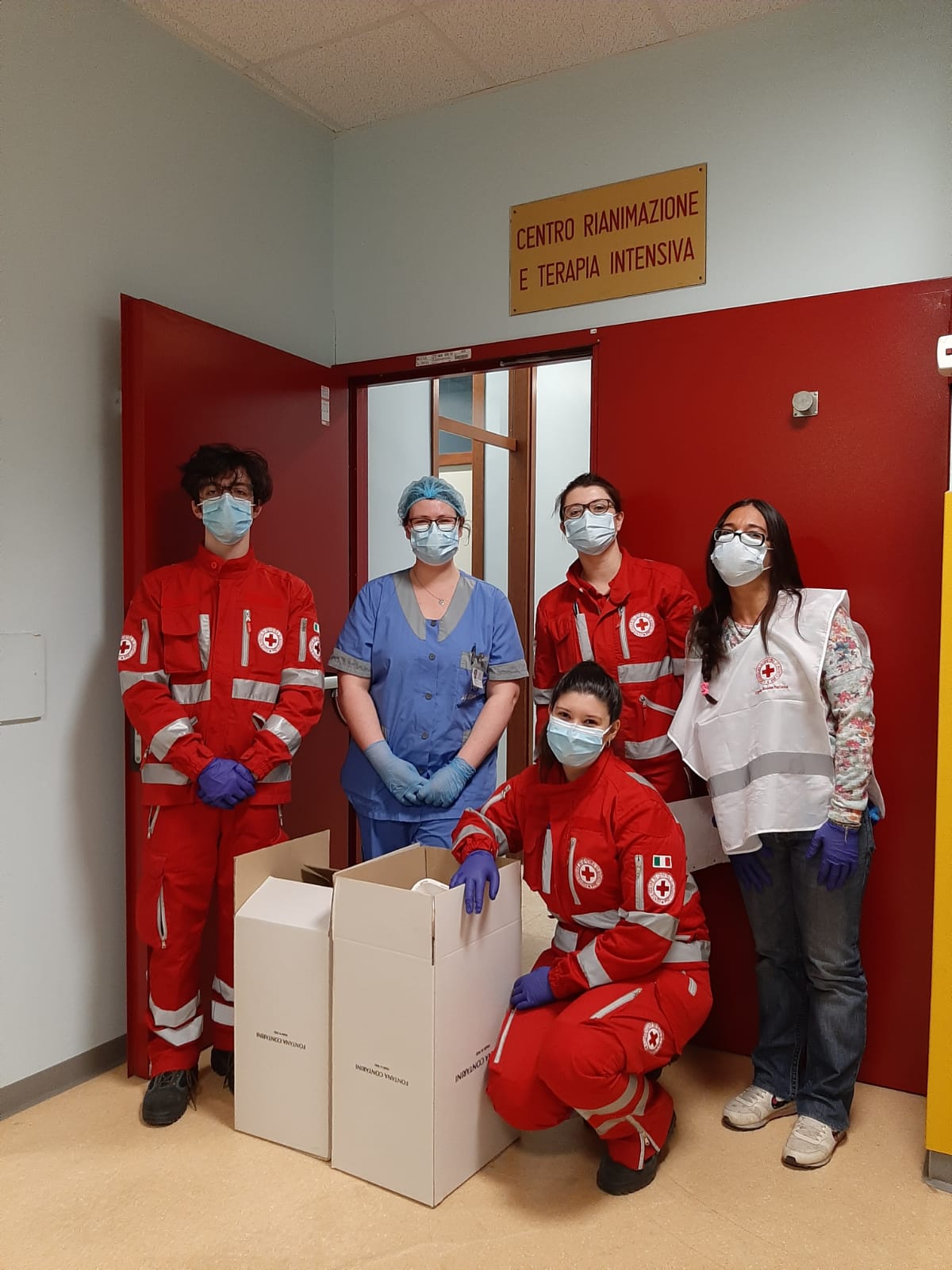 Croce Rossa in supporto ai reparti COVID dell'Ospedale Civile di Vigevano